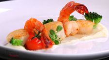 Fructe de mare cu sos de sofran si broccoli
