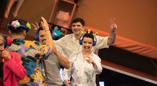 Mori de râs cu dicția lor! Toată gașca de la „Săriți de pe fix!” participă la proba Telefonul fără dinți