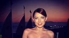 Elena Gheorghe se lauda cu un corp senzational. L-a aratat la plaja, intr-un costum de baie sexy