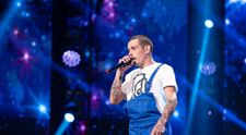 Românii au talent, 8 martie. GRG a adus lacrimi în ochii publicului după ce și-a spus povestea în rime pe scena talentelor: „Sper să se regăsească mai multă lume în melodia mea!”