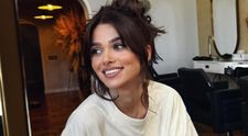 Ipostaza adorabilă în care Theo Rose și-a surprins fiul, în aeroport. Artista a postat imagini de colecție cu micuțul Sasha și bunicii săi: „E bine oriunde dacă suntem cu el”