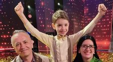 Cu ce se ocupă părinții lui Rareș Prisăcariu, copilul minune din Botoșani care a câștigat „Românii au talent”