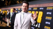 Mark Wahlberg look nou la 49 de ani: s-a tuns scurt și a pus pe el 10 kg