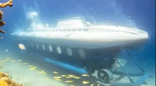 Un turist a filmat momentul horror când submarinul Sindbad se cufundă cu trapa încă deschisă: ”Unii au reușit să înoate, alții - nu!”. Imagini de la tragedia din Hurghada, Egipt