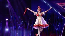 Românii au talent 2021: Dara Alexa a transmis energie și veselie cu un dans rusesc