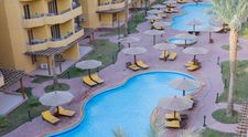 Un turist a murit după ce a fost mușcat de o cobră în timpul unui spectacol la un resortul din Hurghada
