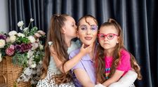 Dana Roba, o nouă fotografie pe rețelele de socializare. Make-up artista a primit un buchet uriaș de trandafiri