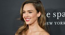 Jessica Alba, un model de eleganță și senzualitate. Imaginile în lenjerie intimă care i-au cucerit pe fani