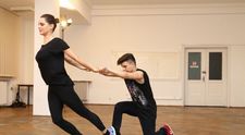 Catrinel Menghia danseaza pentru un caz umanitar, vineri, de la 20.30, in marea finala de la 