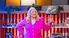 MasterChef România, 8 septembrie. Bia Todor, „Blonda desăvârșită”, le-a adus Chefilor zâmbetul pe buze! Concurenta a stârnit hohote de râsete în platou: „Știi cum să faci să nu se lipească ouăle?”