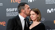 Stella Banderas se căsătorește! Fiica lui Antonio Banderas și-a arătat inelul de logodnă primit de la iubitul ei, Alex Gruszynski, pe care îl cunoaște din copilărie