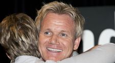Fosta amantă, dezvăluri necenzurate. Gordon Ramsay, cel mai cunoscut bucătar-chef din lume, se dă familist și are șase copii: ”Mincinos și afemeiat în serie”