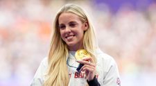A suferit o operație complicată în adolescență și a făcut sacrificii mari pentru a ajunge sus. Cine este Keely Hodgkinson, atleta de 22 de ani care a adus medalia de aur pentru Marea Britanie