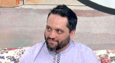 VIDEO Chef Merhzad, a sărbătorit Anul Nou cu mare fast la revelionul afganilor din România
