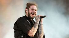 Post Malone a căzut pe scenă la ultimul concert. Artistul a avut nevoie de intervenția medicilor