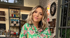 Adela Popescu, din nou în platoul Vorbește lumea