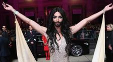 Eurovision 2014: Secretul din spatele unui look sexy si al unui talent incredibil. Cea mai ciudata cantareata pe care ai vazut-o
