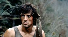 Rambo – filmul care a reinventat eroul de acțiune și a declanșat o revoluție în cinema, acum pe Voyo. Cum a ajuns eroul lui Stallone simbol al rezistenței și inspirație pentru generații