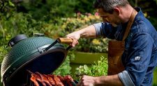 (P) Gătește ca un chef veritabil cu grătarele revoluținoare Big Green Egg