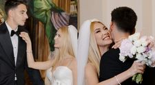 Primele imagini cu Andreea Bălan în rochie de mireasă. Artista a ales o rochie cu o trenă lungă de câțiva metri