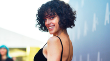 Diana Sar, pe scenă alături de Selly și Cuza. Actrița a prezentat cea de-a două zi a evenimentului The Artist Awards