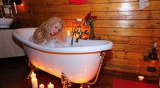 Ramona Hanganu a fost ceruta in casatorie