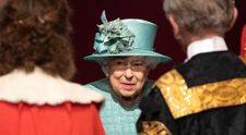 Cum a fost surprinsă Regina după ce Meghan și Harry au anunțat că părăsesc familia regală