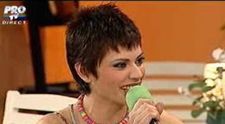 Laura Andresan mai pregateste o carte