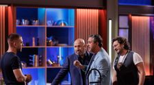 Chef Cătălin Scărlătescu, încurcat de un concurent la MasterChef:  „Cum mănânc asta? Că sunt trei farfurii într-una...”
