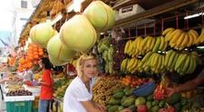 Dana Rogoz a facut peste 6000 de fotografii in Malaezia si Singapore FOTO!