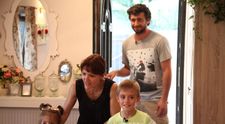 A facut totul pentru sotia si copiii lui, dar a pierdut batalia cu viata inainte de a-si indeplini dorinta. Echipa 