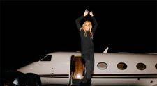 Céline Dion și-a cumpărat un avion privat. Cum arată aeronava pentru care a plătit 42 de milioane de dolari