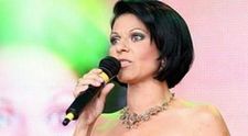 Elena Carstea: 