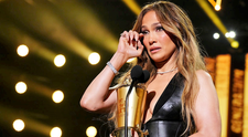 MTV Movie & TV Awards | Jennifer Lopez, mesaj cu ochii în lacrimi pentru cei care nu au crezut în ea