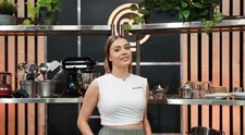 MasterChef 2024, 1 octombrie. Mădălina Irimia a adus piept de rață cu sos de afine, pe care l-a tot pregătit acasă pentru soț: 