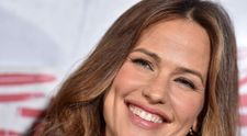 Cine este noul iubit al lui Jennifer Garner. Acesta e însurat cu altcineva