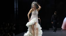 Andie MacDowell, pe podium la 64 de ani! Vedeta nu își arată vârsta