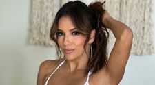 Eva Longoria, apariție sexy în costum de baie! Cum s-a fotografiat actrița la 47 de ani