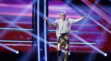 Românii au talent, 23 ianuarie 2026. Freddy a adus energia lui Michael Jackson în platou, în unul dintre cele mai energice numere ale serii. Dansul exploziv și momentul electrizant au cucerit-o iremediabil pe Carmen Tănase: „Este foarte greu ce faci, este infernal. Ai nebunie în ochi”