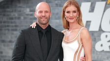Soția lui Jason Statham, apariție irezistibilă cu burtica de gravidă la vedere