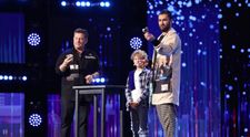 Românii au talent 2021: Mario Vîlceanu a rezolvat, legat la ochi, cubul rubik
