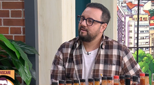 Un artist extrem de cunoscut la izbucnit la sosurile picante ale lui Măruță: 