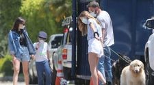 Ana de Armas, la plimbare cu copiii iubitului Ben Affleck