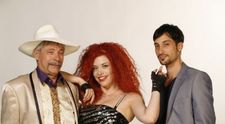 Loredana si-a cumparat tinute de la Cannes pentru lungmetrajul “State si Flacara - vacanta la Nisa” si serialul  “Mostenirea”