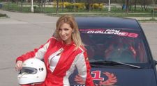 Iepurasul Playboy impatimit de viteza, Andreea Necula, la ProMotor