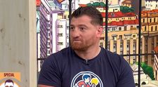 Cătălin Moroșanu vrea să organizeze cea mai tare tabără pentru copii din România. „Îi învăț tehnici de supraviețuire, să taie lemnul, să bată un cui”