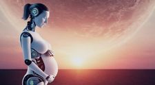 China a inventat primul robot ”gravid”, capabil să țină o sarcină și să dea naștere unui copil uman. Ai folosi un robot surogat?