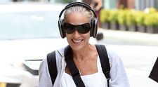 Sarah Jessica Parker, look natural cu părul încărunțit și fără machiaj