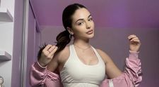 Andreea Bostanica iși caută iubit în cel mai recent videoclip