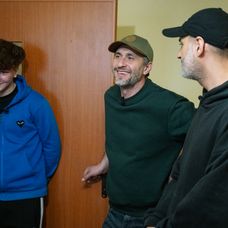 Visuri la Cheie, 15 aprilie 2026. Dani a aflat că tatăl lui a murit chiar în ziua în care a împlinit 14 ani. După ce colegii de clasă i-au organizat o petrecere surpriză, unchiul i-a dat vestea „A venit să  (5)